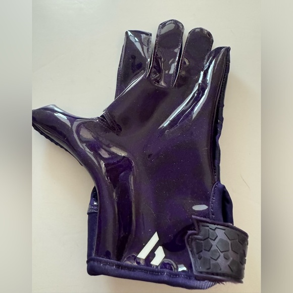 Repsters RPG1 Football Gloves - Adult Size Medium in Eggplant - Picture 12 of 13